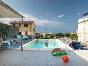 thumbnail: Pool