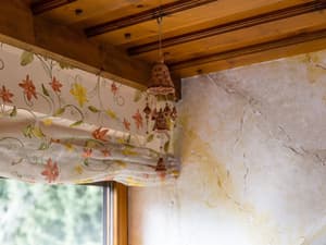 thumbnail: Interior detail