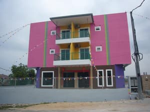 thumbnail: Exterior