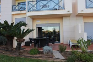 thumbnail: Outdoor dining