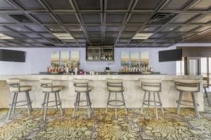 thumbnail: Bar (on property)