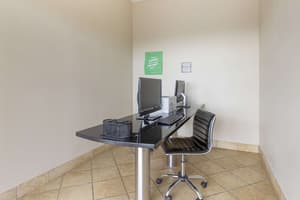 thumbnail: Business center