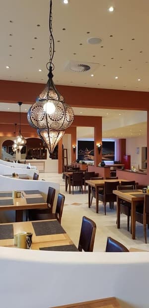 thumbnail: Restaurant
