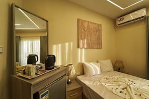 thumbnail: Room