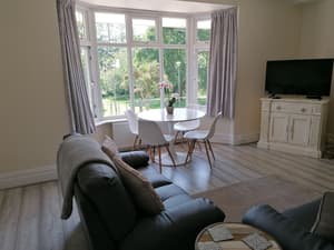 thumbnail: Living room