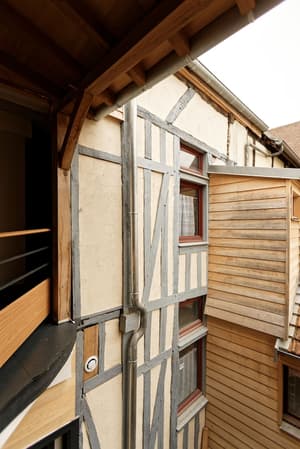 thumbnail: Exterior