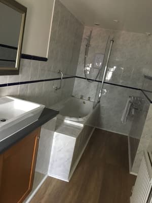 thumbnail: Bathroom