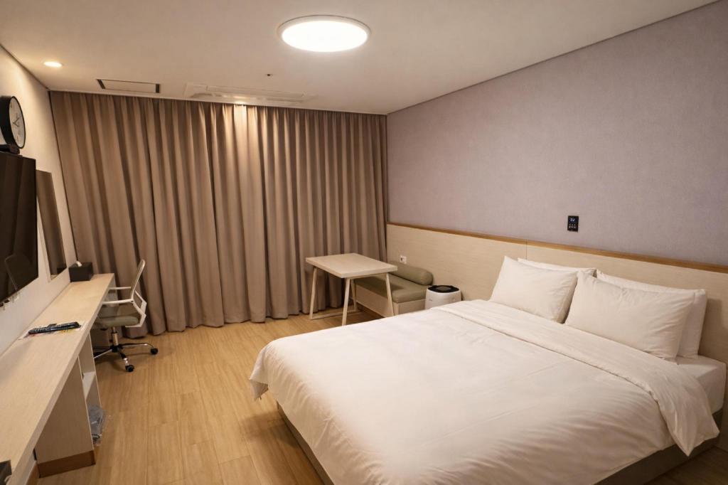 17af8e9de17387cea6a47fa763e322f4.jpeg