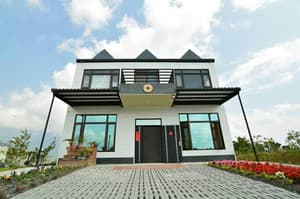 thumbnail: Exterior