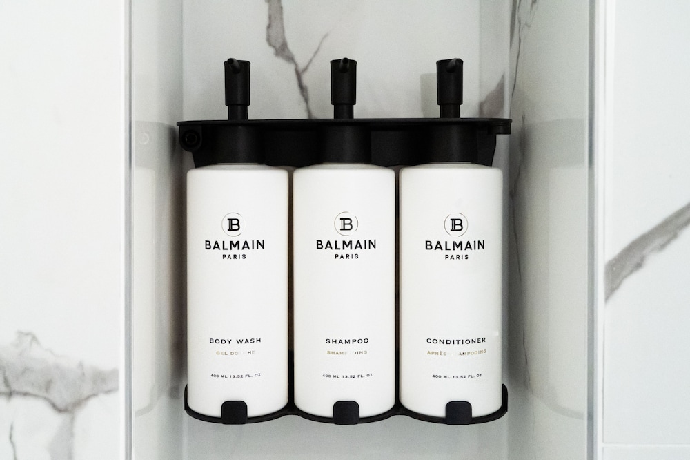 Bathroom amenities