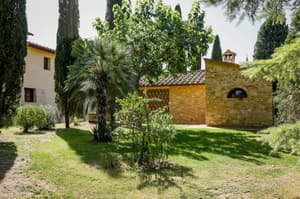 thumbnail: Exterior
