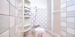 thumbnail: Bathroom shower