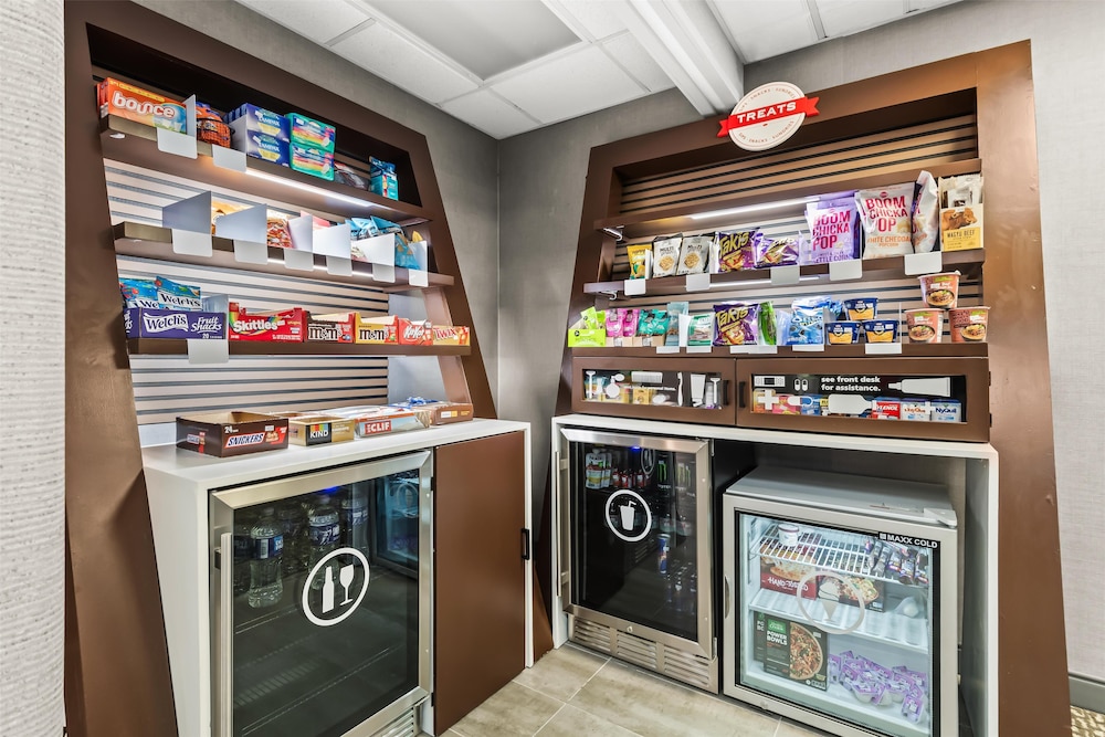 Snack bar