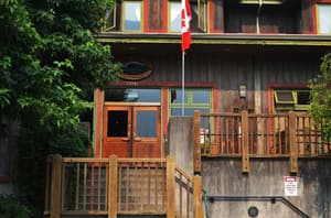 thumbnail: Front of property