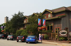 thumbnail: Front of property