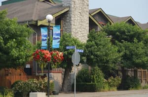 thumbnail: Front of property