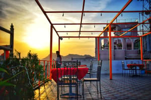 thumbnail: Restaurant