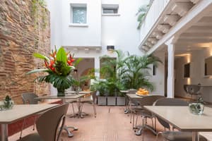 thumbnail: Breakfast area
