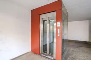 thumbnail: Elevator
