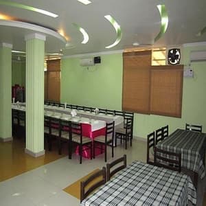 thumbnail: Restaurant