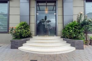thumbnail: Exterior