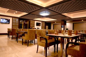 thumbnail: Dining