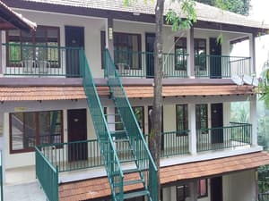 thumbnail: Exterior
