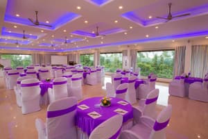 thumbnail: Banquet hall