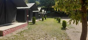 thumbnail: Exterior