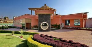 thumbnail: Property entrance