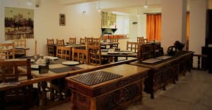 thumbnail: Restaurant