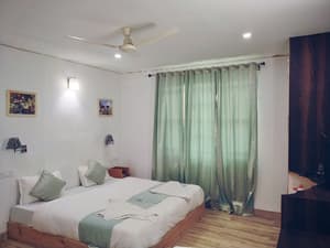 thumbnail: Room