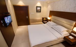 thumbnail: Room