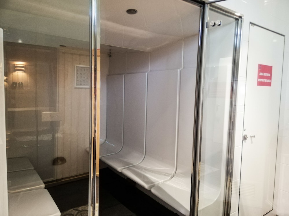 Steam room