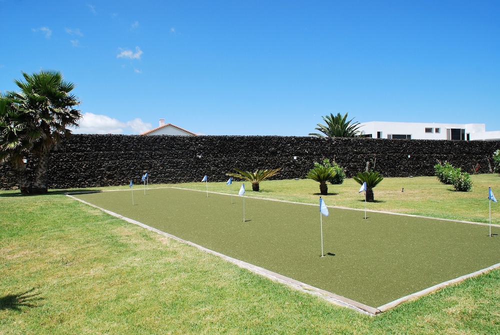Mini-golf