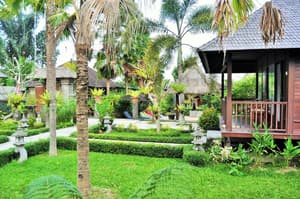 thumbnail: Property grounds