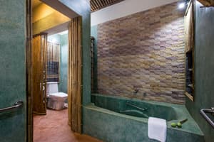 thumbnail: Deep soaking bathtub
