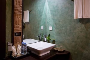thumbnail: Bathroom