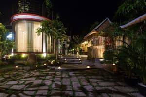 thumbnail: Front of property - evening/night