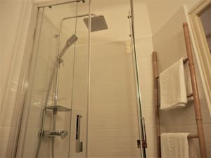 thumbnail: Bathroom shower