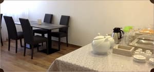 thumbnail: Breakfast area