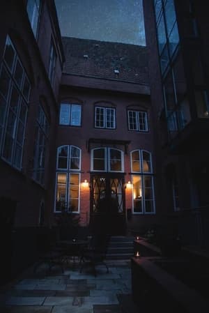 thumbnail: Courtyard