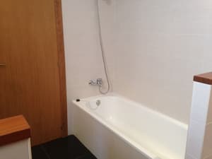 thumbnail: Deep soaking bathtub