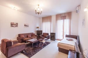 thumbnail: Living room