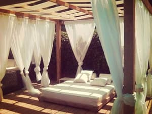 thumbnail: Sundeck