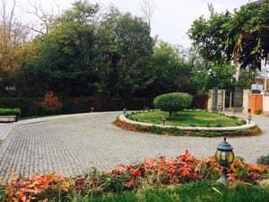 thumbnail: Garden