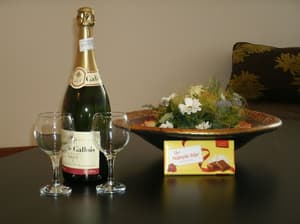 thumbnail: Dining