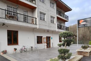 thumbnail: Exterior