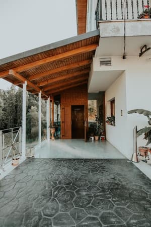 thumbnail: Exterior