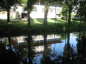thumbnail: Property grounds